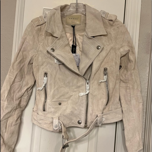 Blank NYC brand new with tags adorable leather jacket with cute buckle detail - Picture 4 of 13